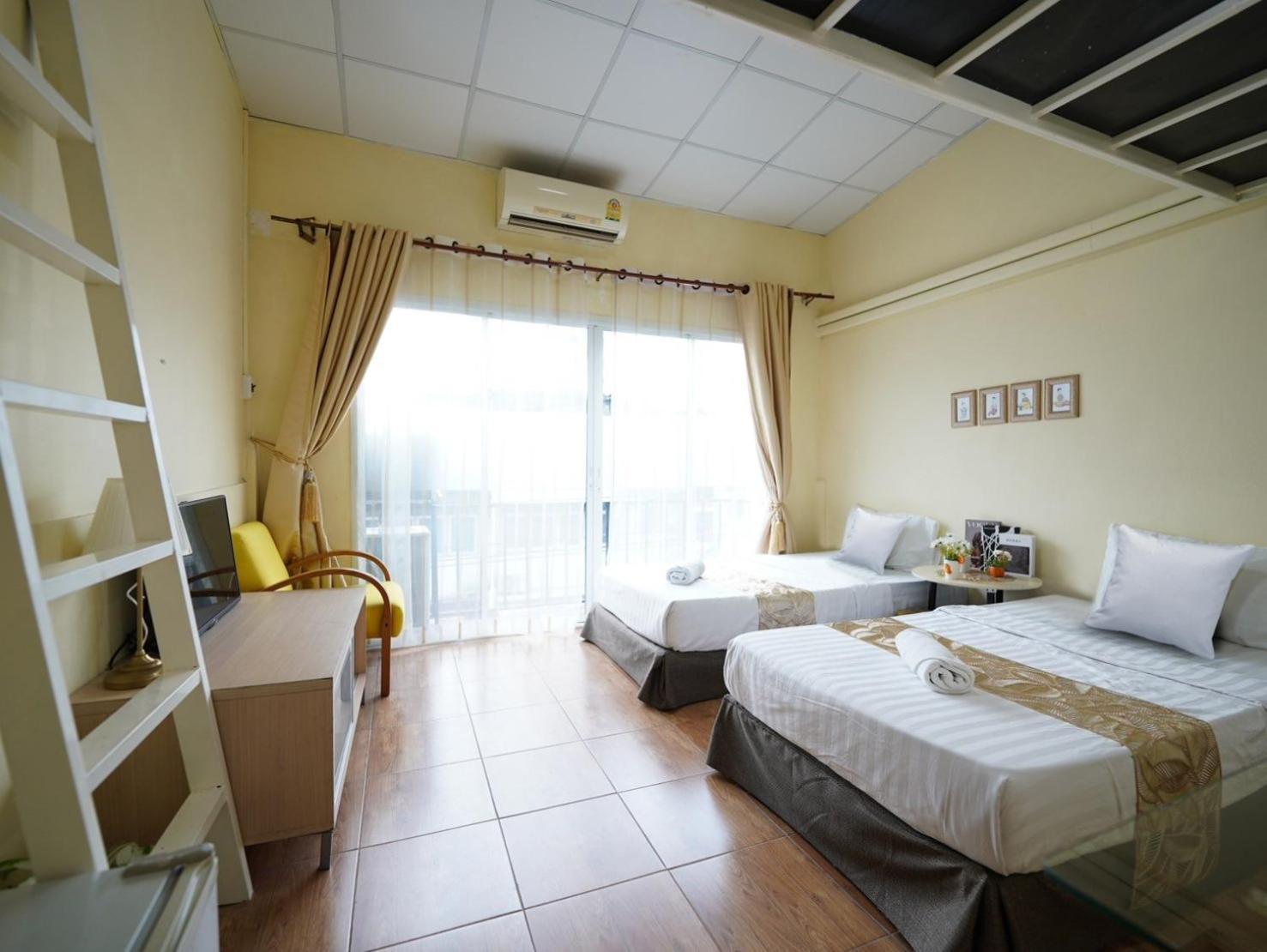Ez Sleep @ Ratchada 19 Hostel Bangkok Buitenkant foto