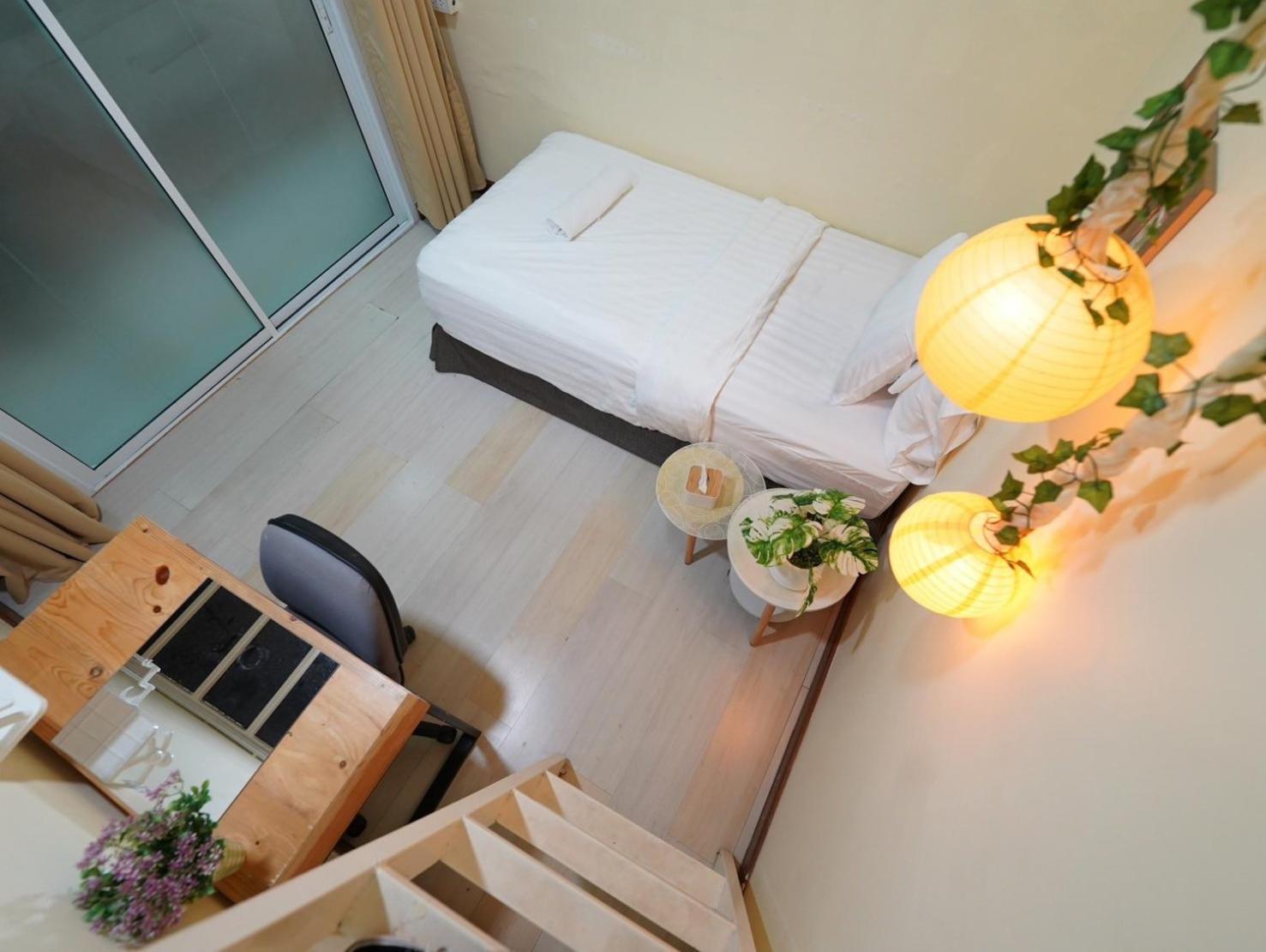 Ez Sleep @ Ratchada 19 Hostel Bangkok Buitenkant foto