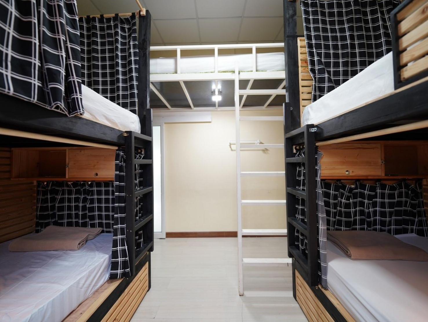 Ez Sleep @ Ratchada 19 Hostel Bangkok Buitenkant foto