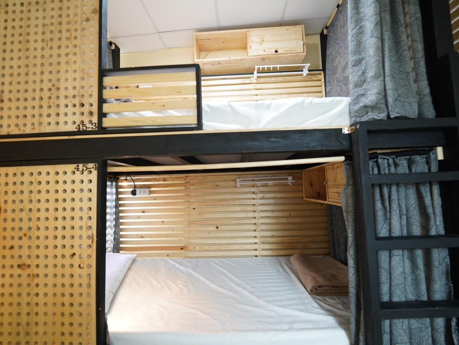 Ez Sleep @ Ratchada 19 Hostel Bangkok Buitenkant foto