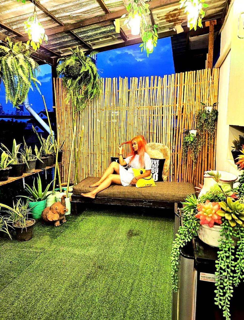 Ez Sleep @ Ratchada 19 Hostel Bangkok Buitenkant foto